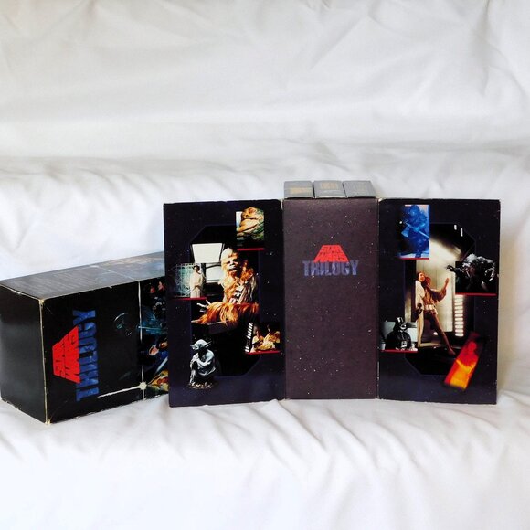 STAR WARS Trilogy VHS Collector's Box Set - Picture 2 of 3
